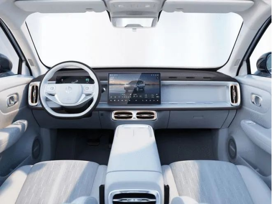 Here is the professional English translation of the automotive engineering plastics report.